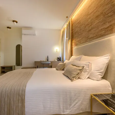 Kostela Luxury سبليت