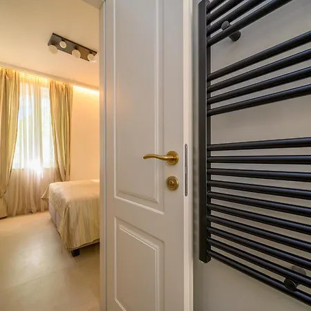 Гостьовий будинок Kostela Luxury