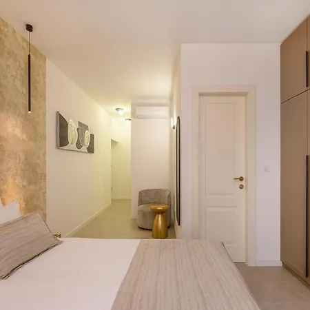 Kostela Luxury