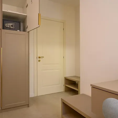 Гостьовий будинок Kostela Luxury