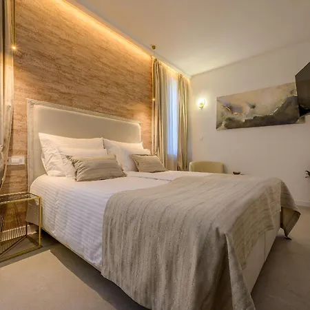 Kostela Luxury Гостьовий будинок Спліт