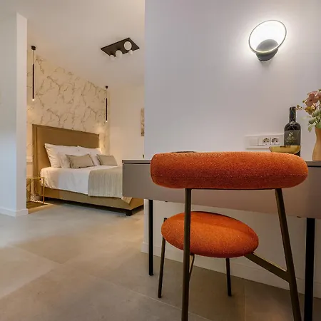 Гостьовий будинок Kostela Luxury