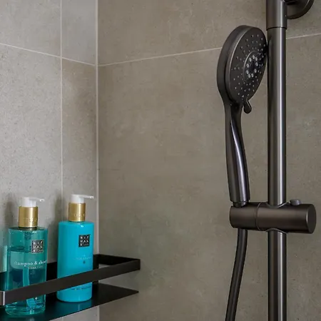 Гостьовий будинок Kostela Luxury