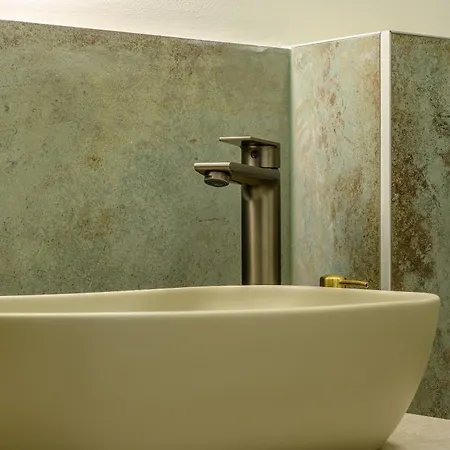 Kostela Luxury Σπλιτ