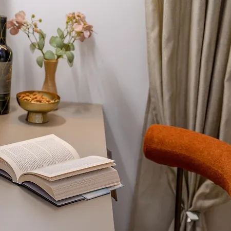 Kostela Luxury